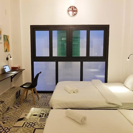 Timemark Travel Homestay & Hostel Хошимин Екстериор снимка