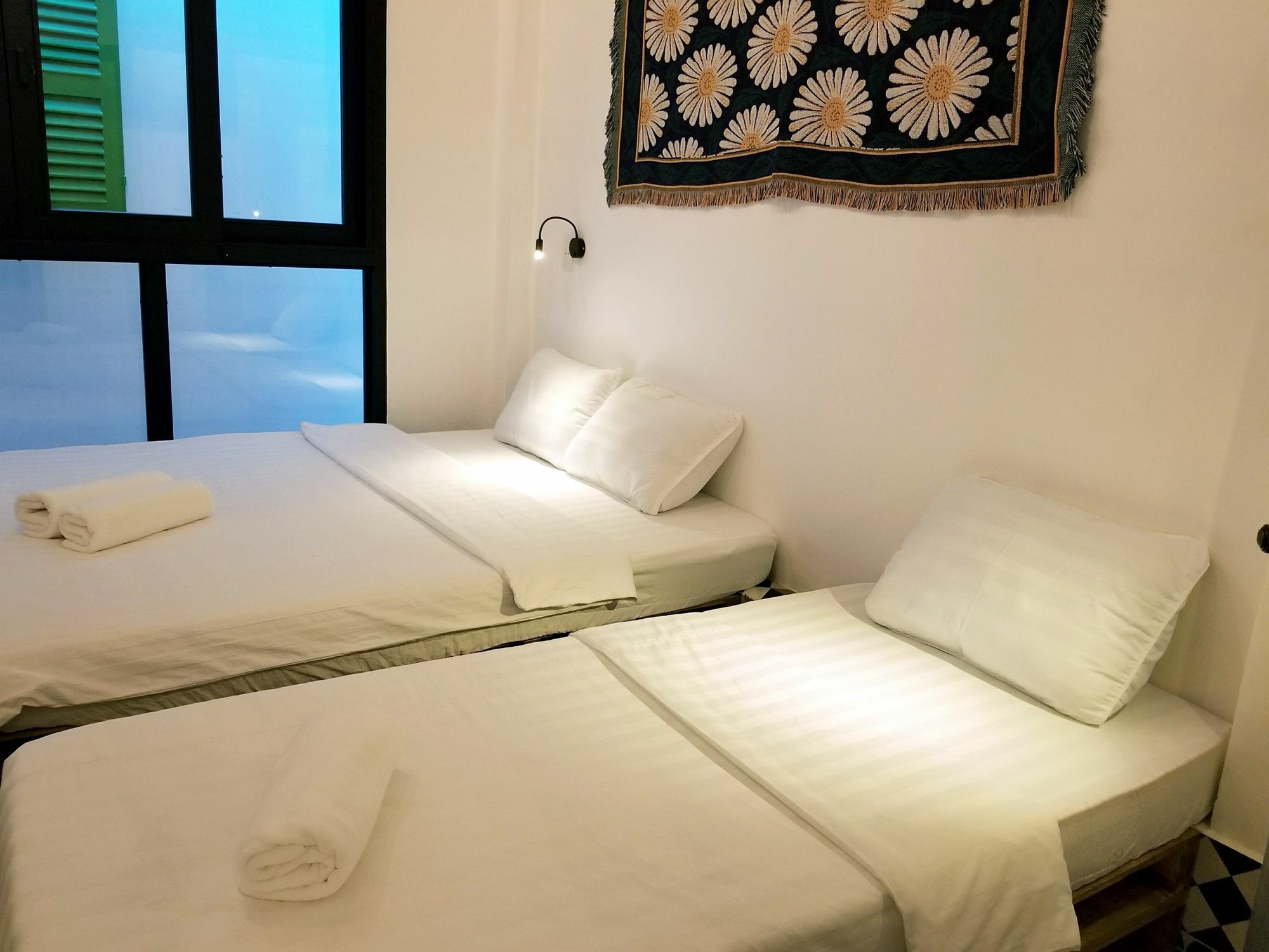 Timemark Travel Homestay & Hostel Хошимин Екстериор снимка