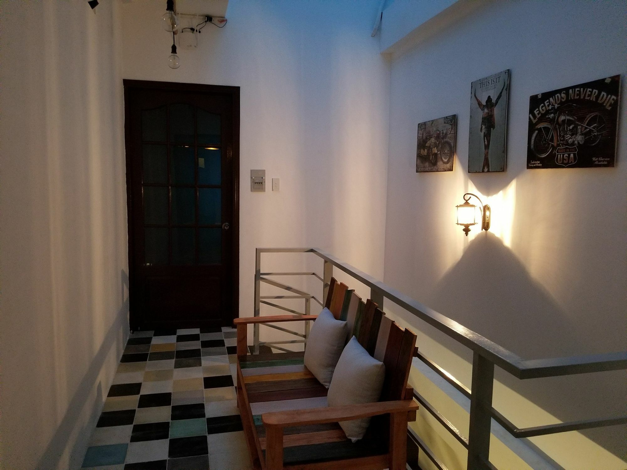 Timemark Travel Homestay & Hostel Хошимин Екстериор снимка